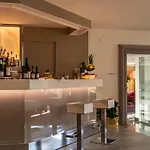 圣茂利裘丝酒店 4*
